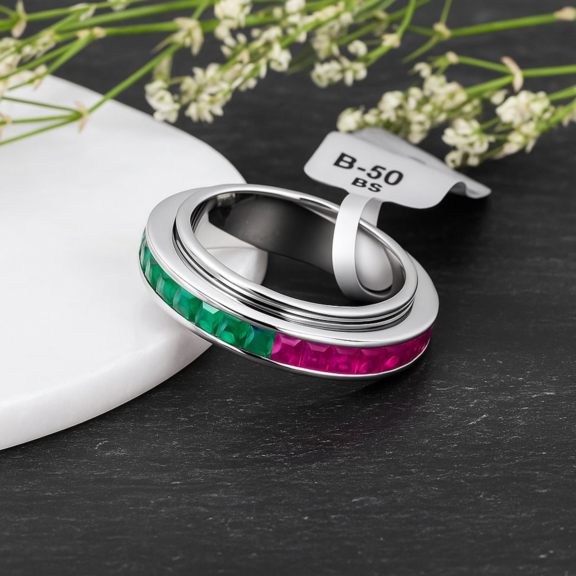 Eternal Motion Ruby Emerald Spinner Band