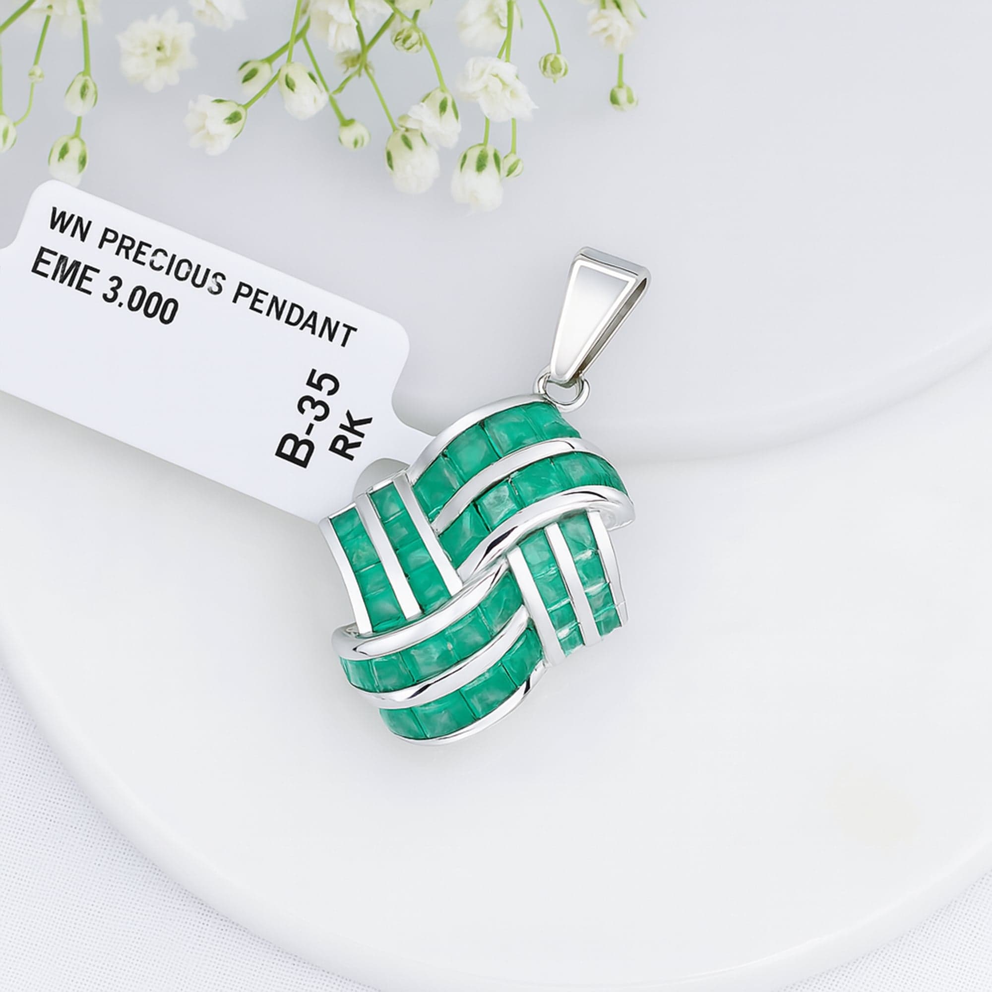 Emerald Weave Elegance Pendant