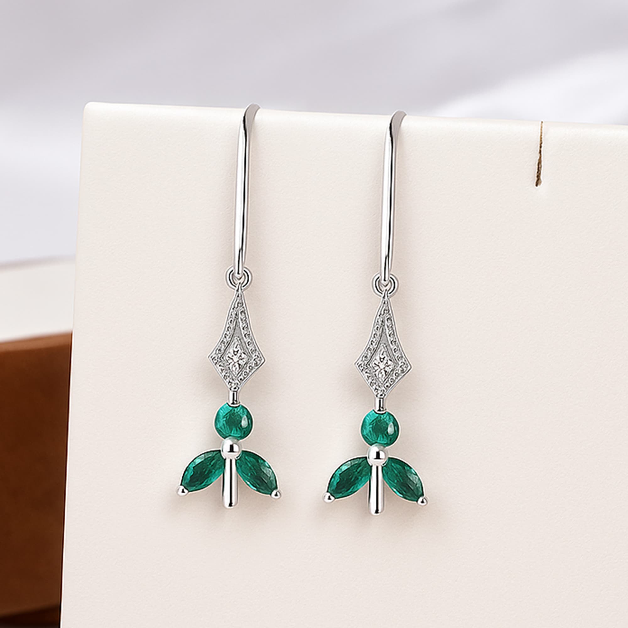 Aurelia Emerald Diamond Threader Drop Earrings