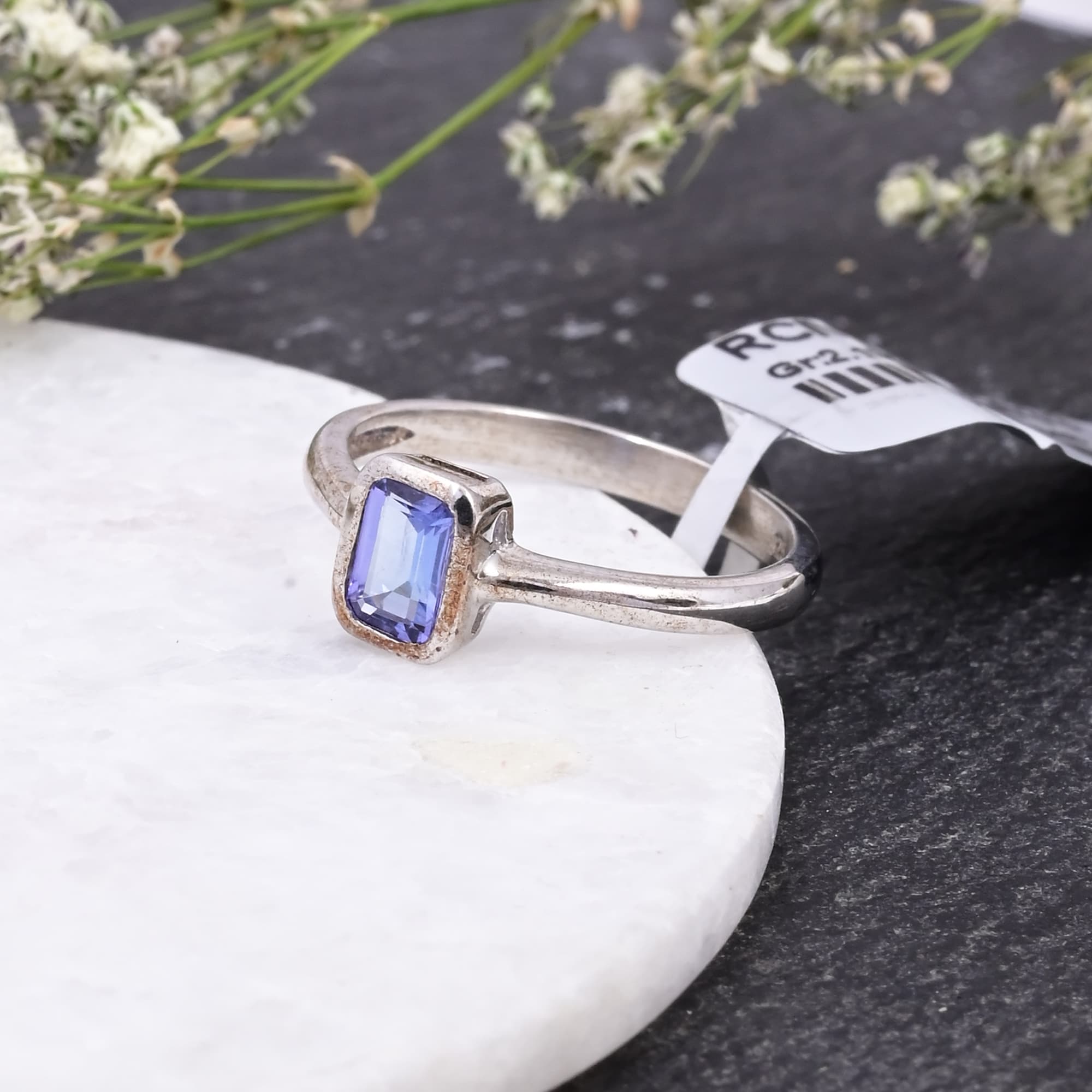 Vintage Aura Tanzanite Ring alternate view