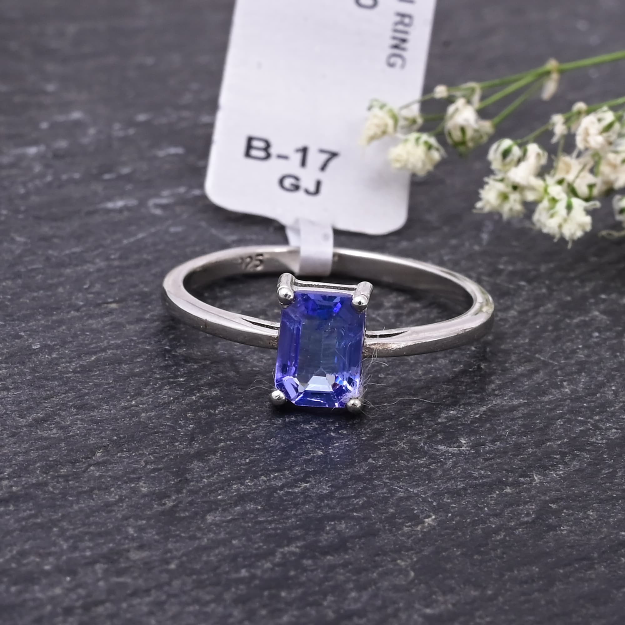 Royal Solitaire Tanzanite Ring