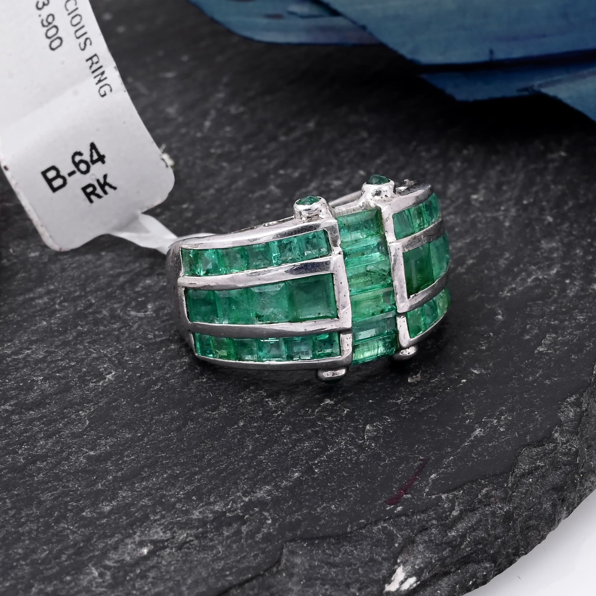 Emerald Lattice Statement Ring
