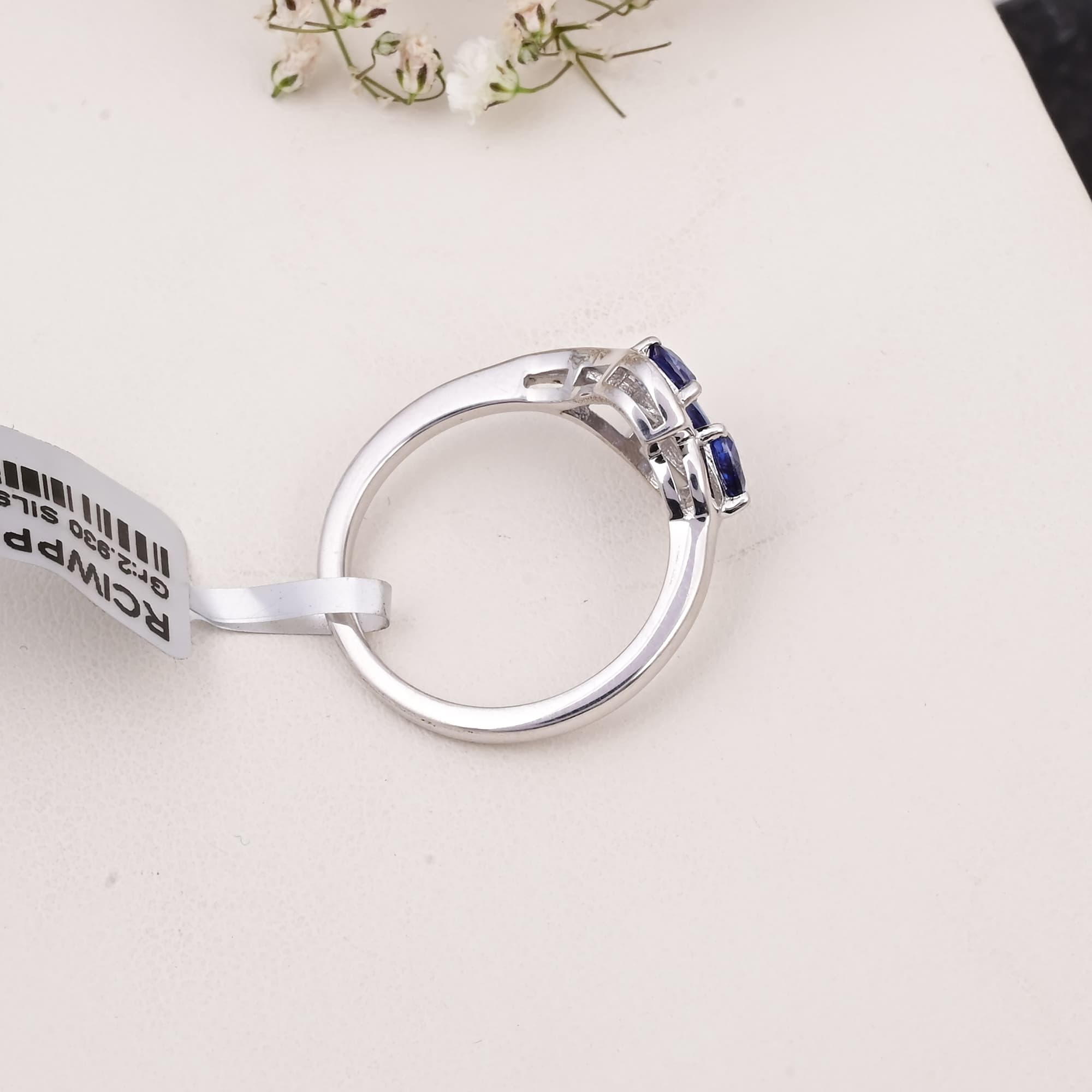 Trinity Leaf Sapphire Ring