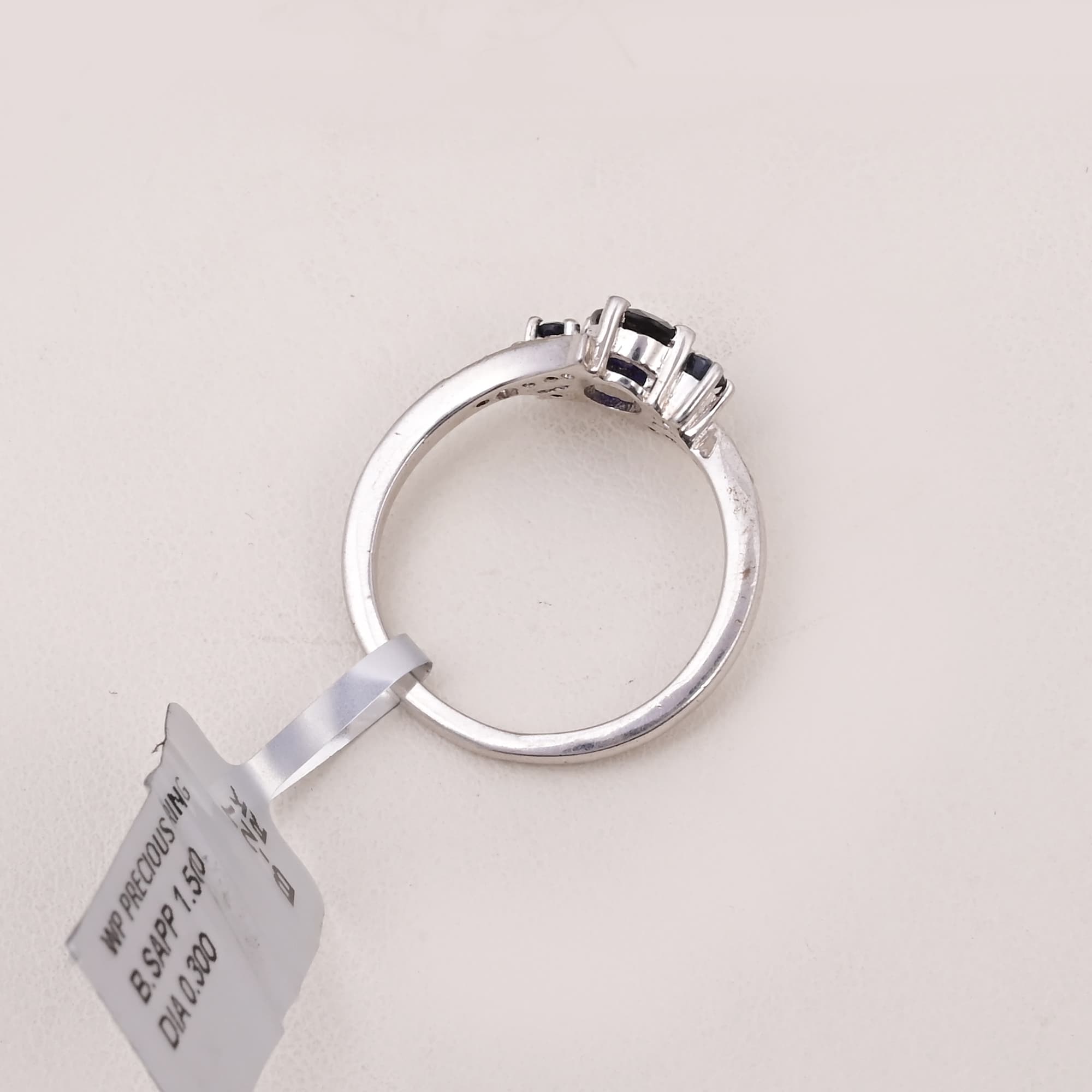 Royal Trinity Sapphire Ring