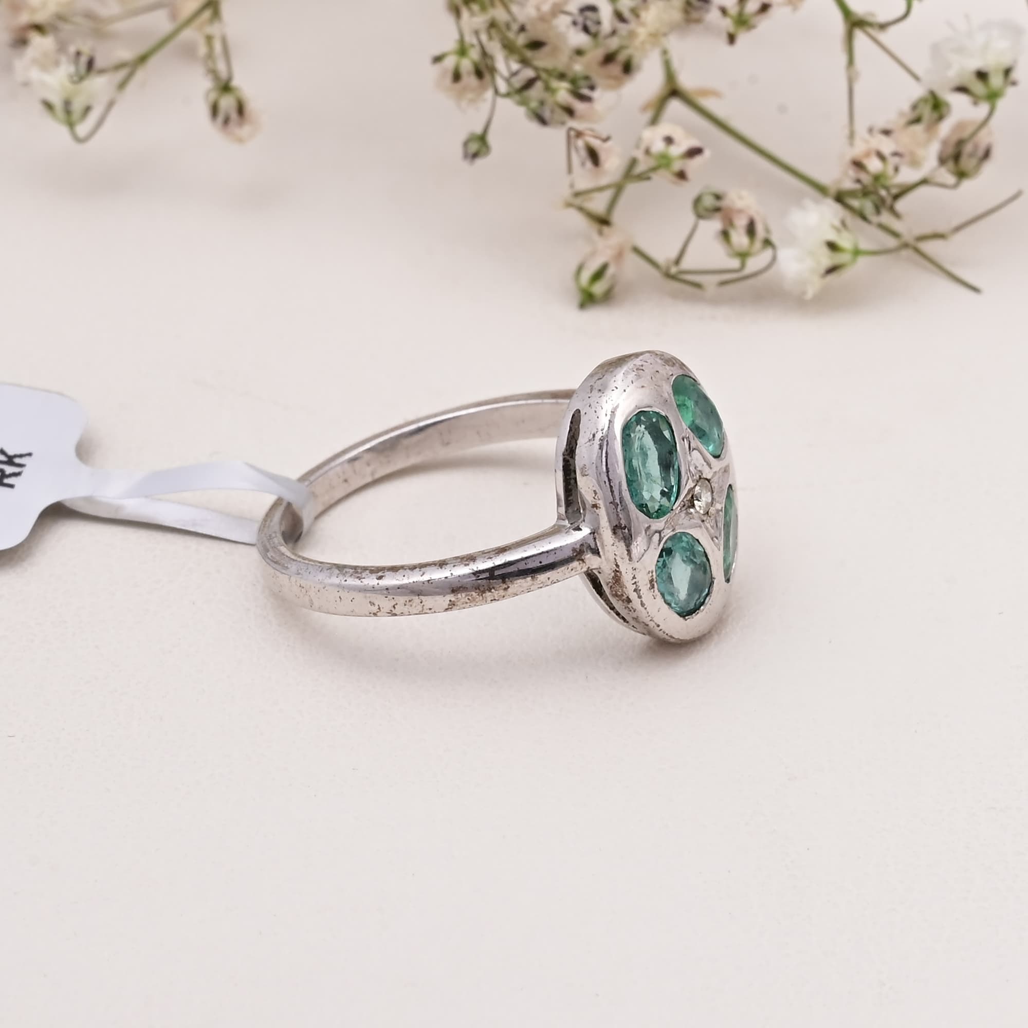 Emerald Petal Oval Ring alternate view