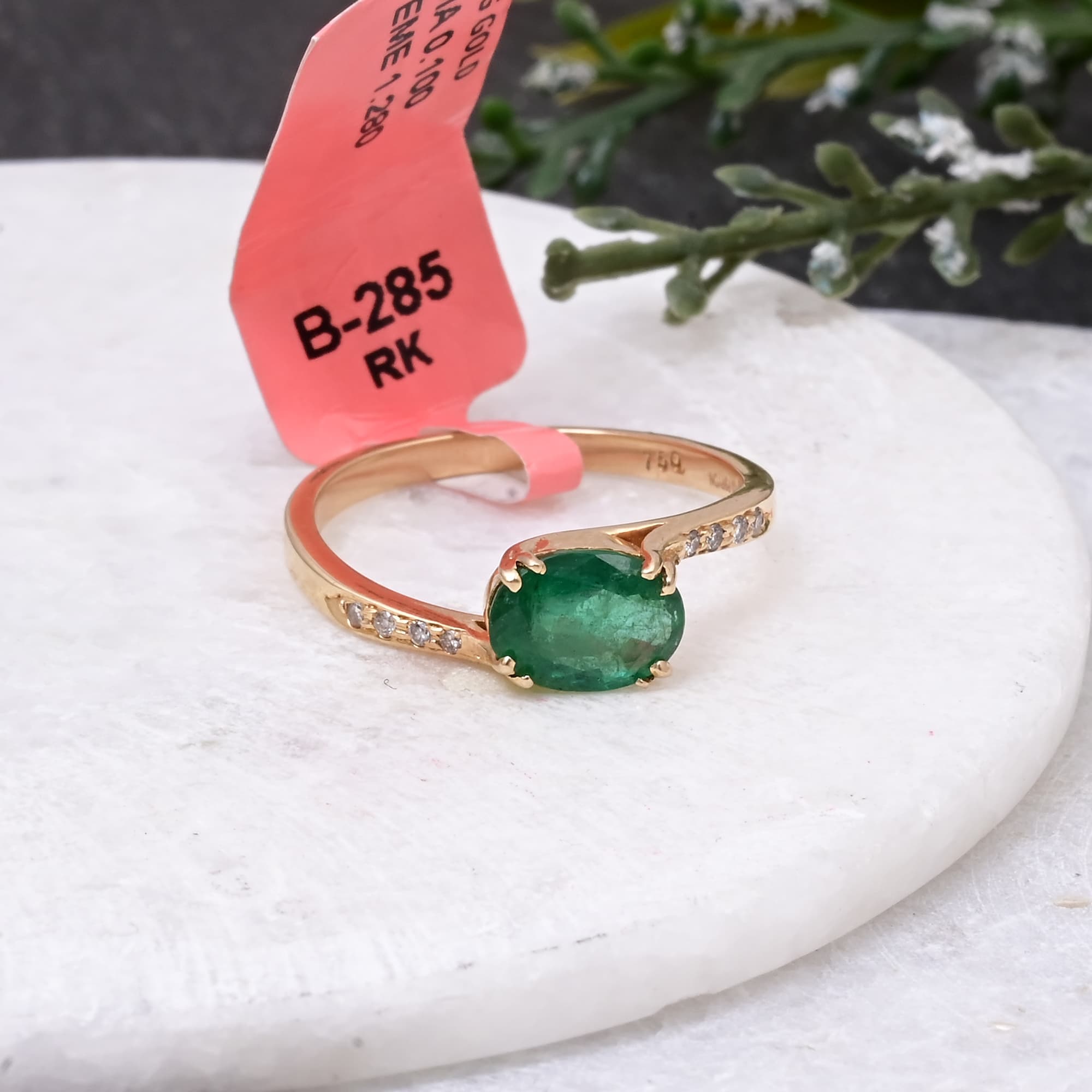 Grace Emerald Solitaire Ring