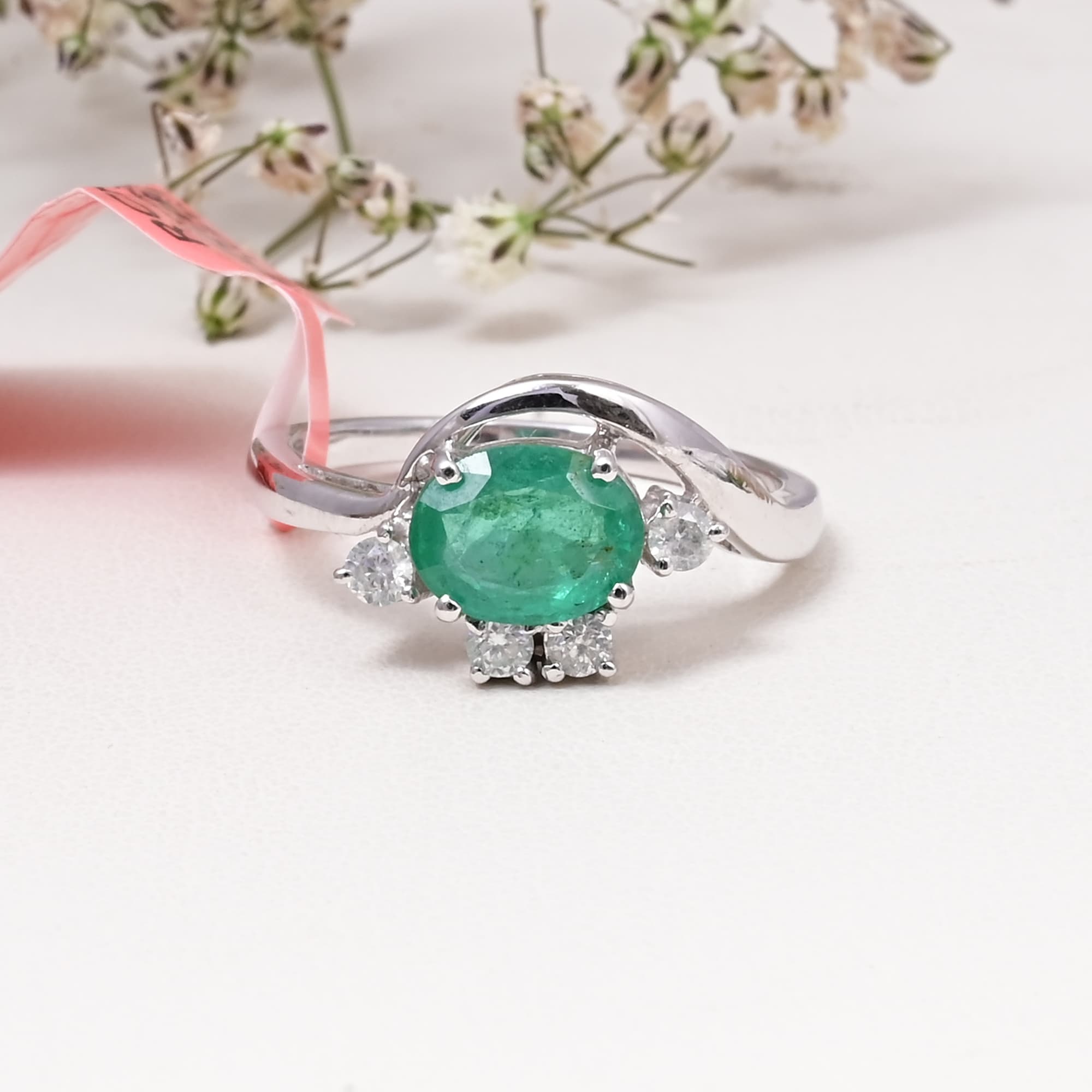 Emerald Grace Twist Ring