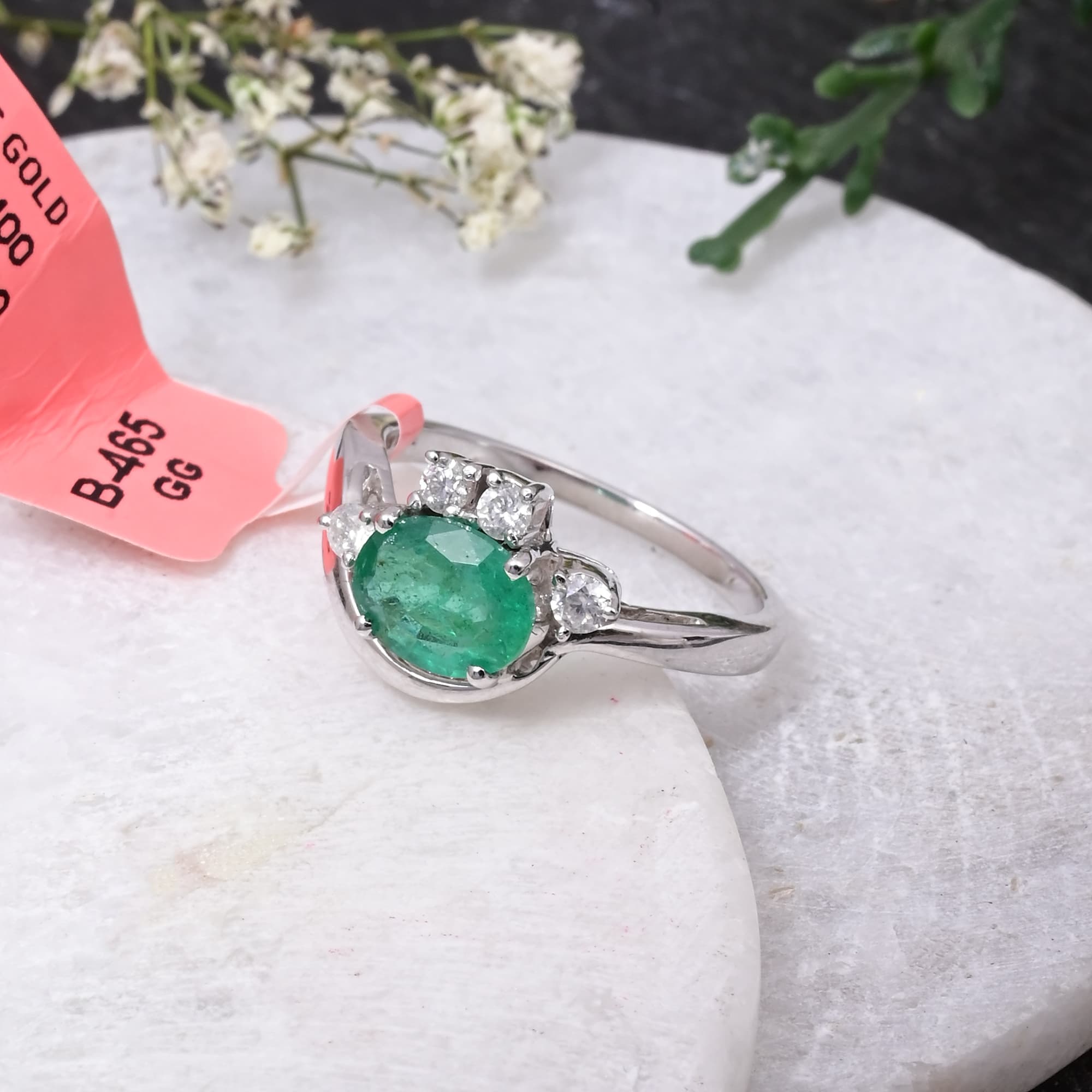 Emerald Grace Twist Ring