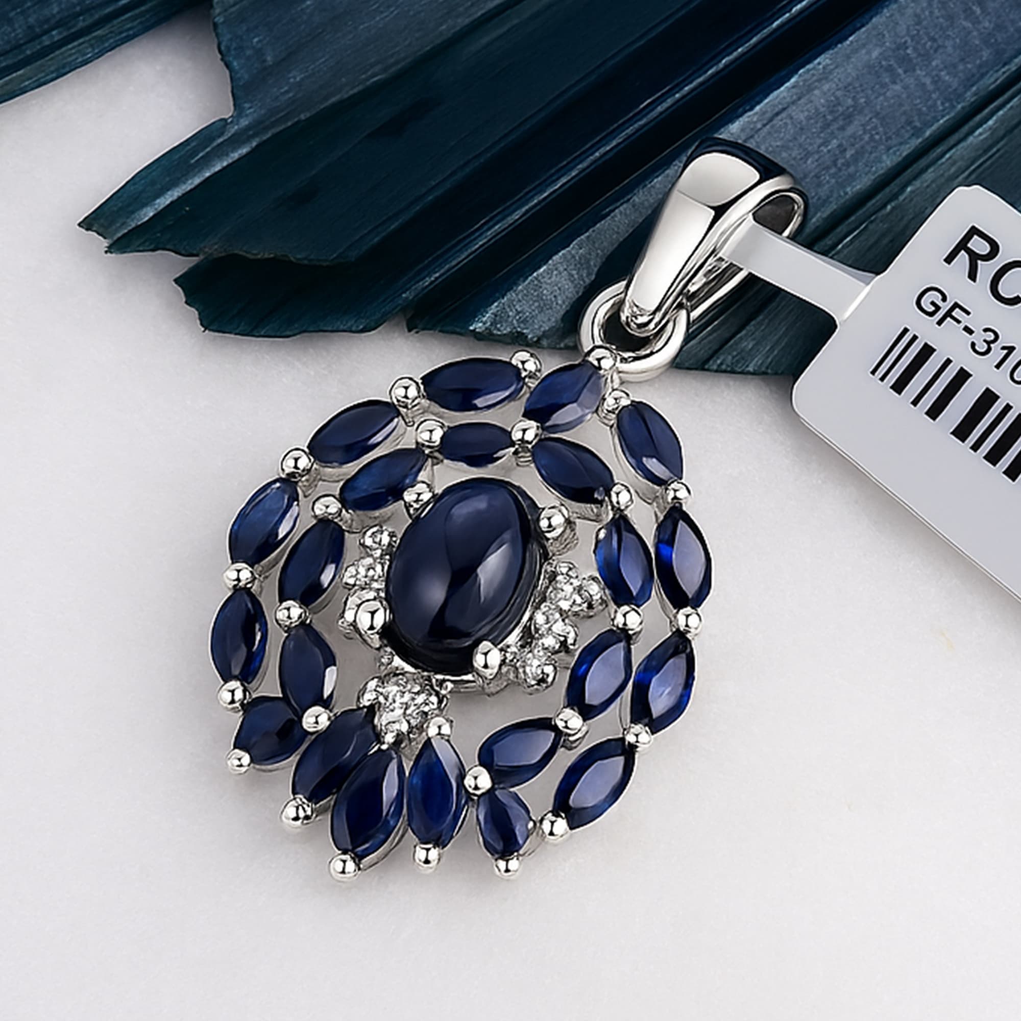 Sapphire Sovereign Pendant