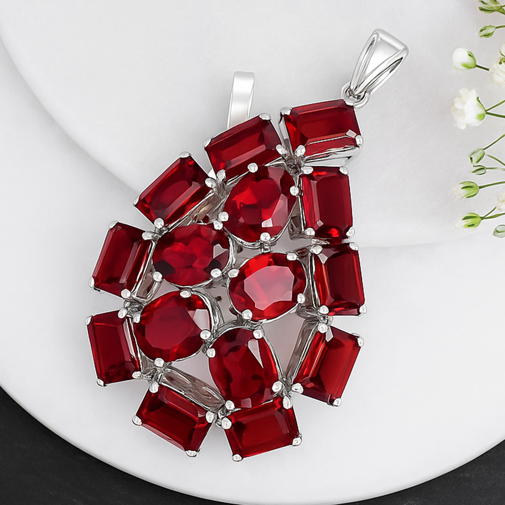Garnet Grandeur Pendant
