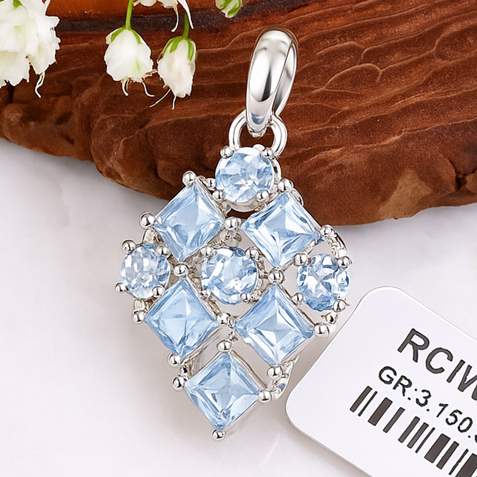Aqua Lattice Pendant