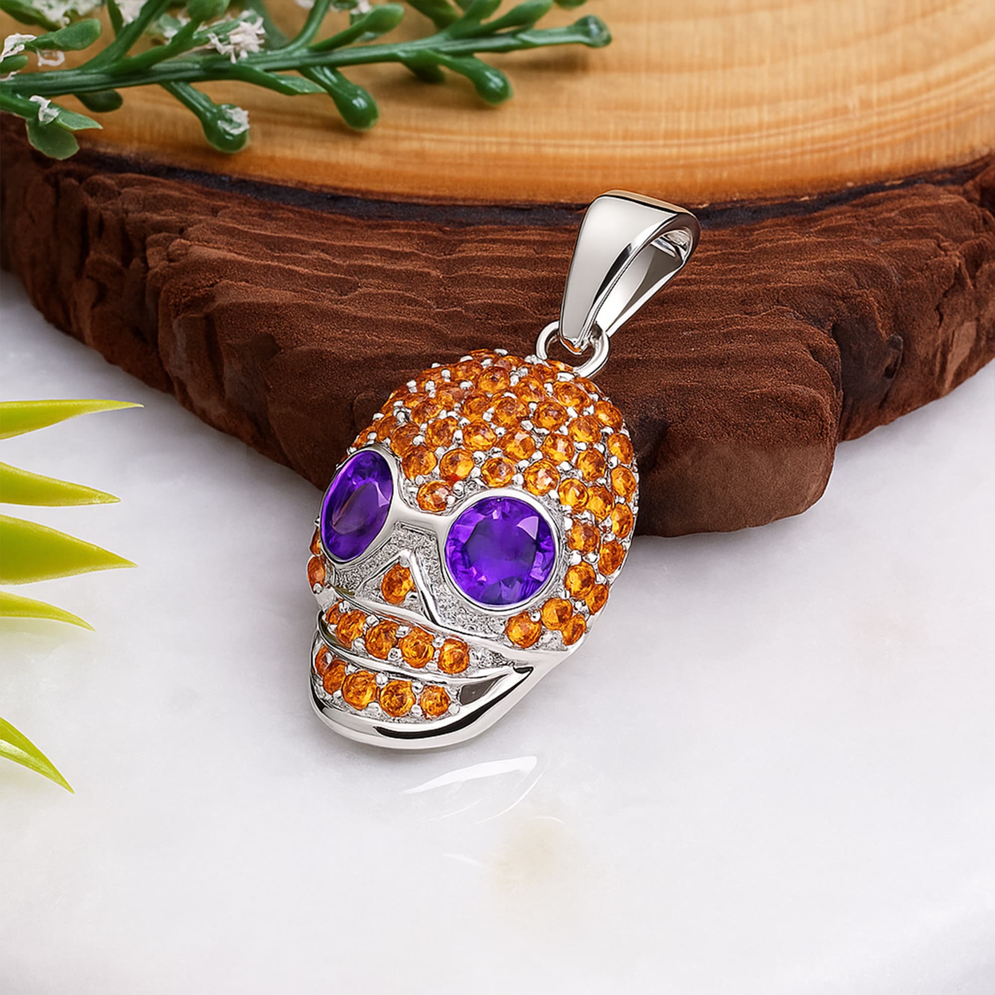 Skull Noir Pendant alternate view