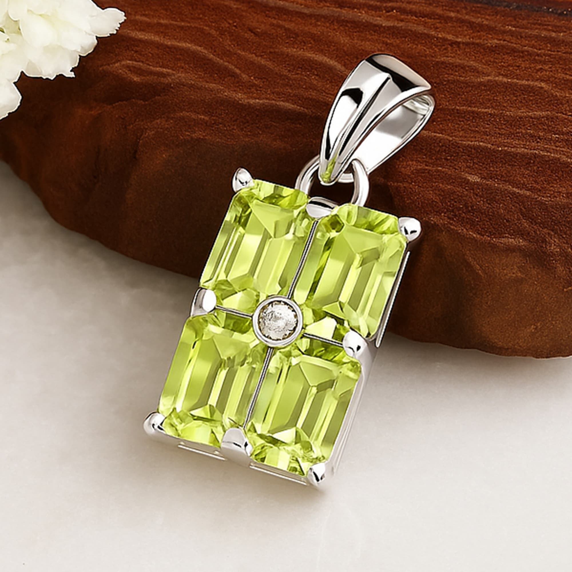 Verdant Luxe Peridot Mosaic Pendant