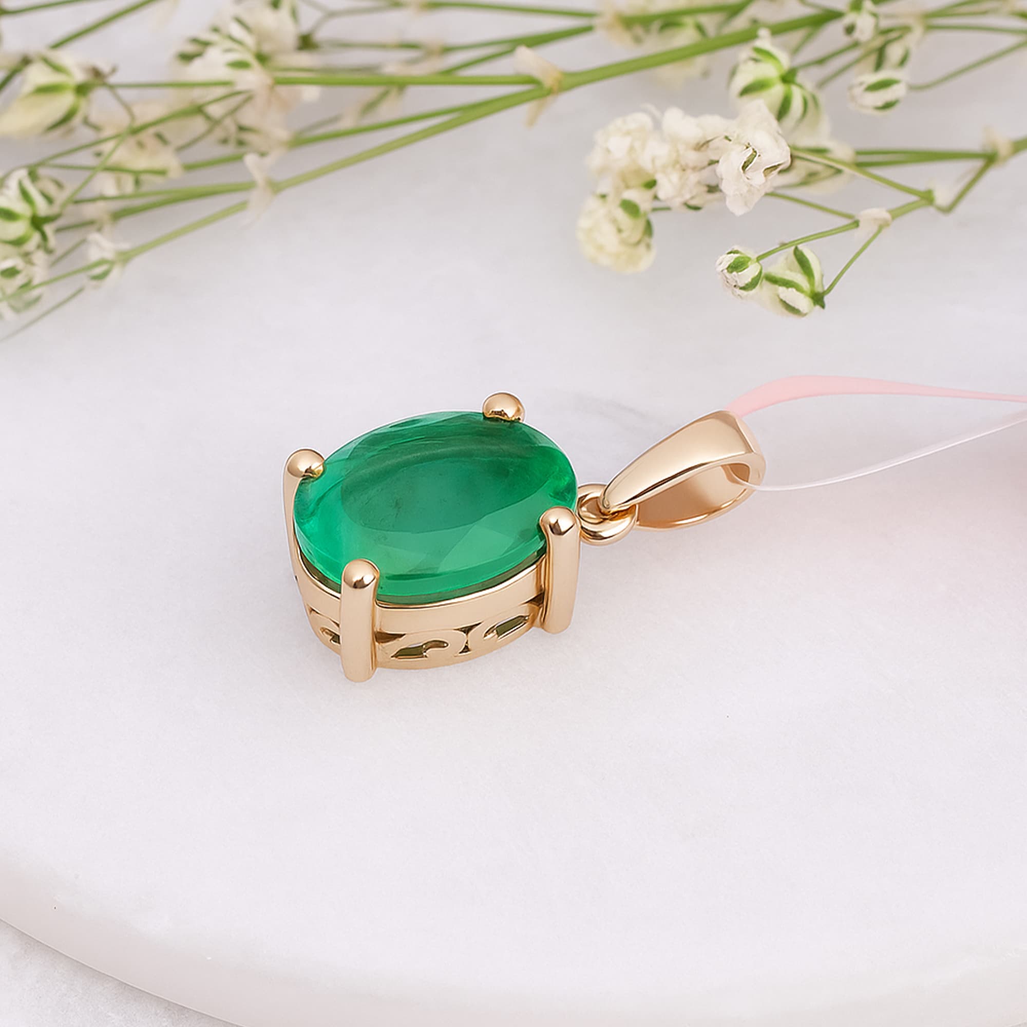Royal Solitaire Emerald Pendant alternate view