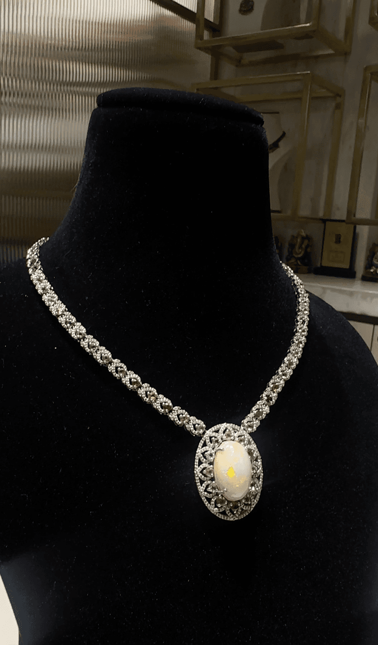 Opale Impératrice — opal, diamond and sapphire piece